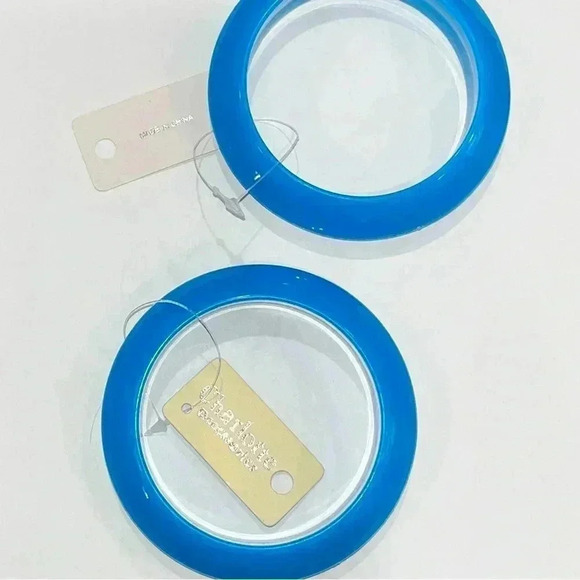 Charlotte Accessories turquoise colored plastic bangle bracelets lot of 2 - Picture 4 of 6